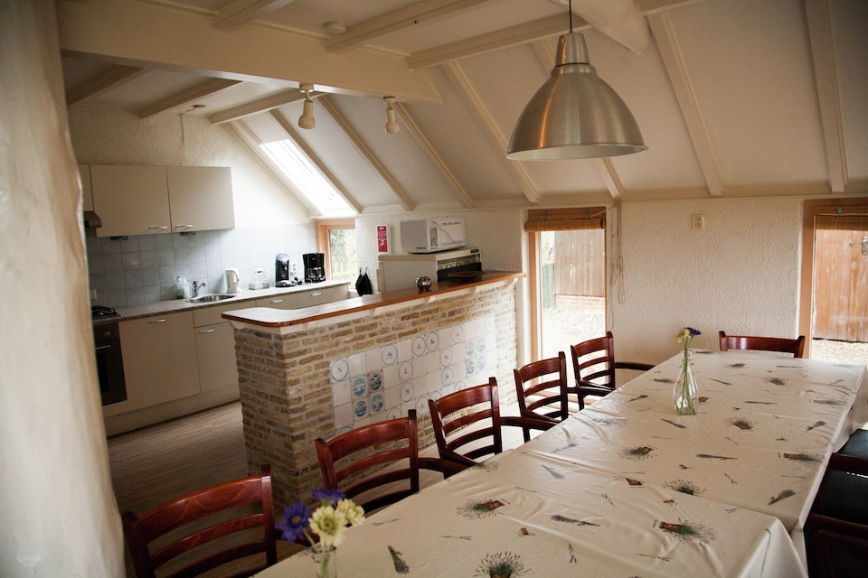 Farmhouse in Waskemeer with Large Garden, Ooststellingwerf