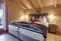 Chalet in Fügen near Spieljochbahn Lift