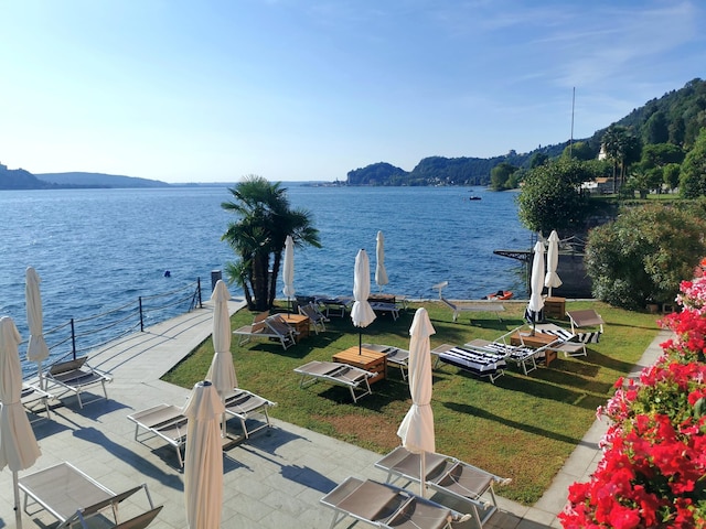 Apartment in Meina mit Gemeinschaftspool, Meina