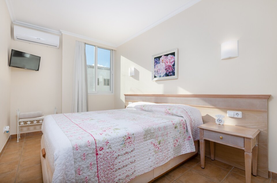 Bonanza 5 - Apartment In Colònia De Sant Jordi, Colònia de Sant Jordi