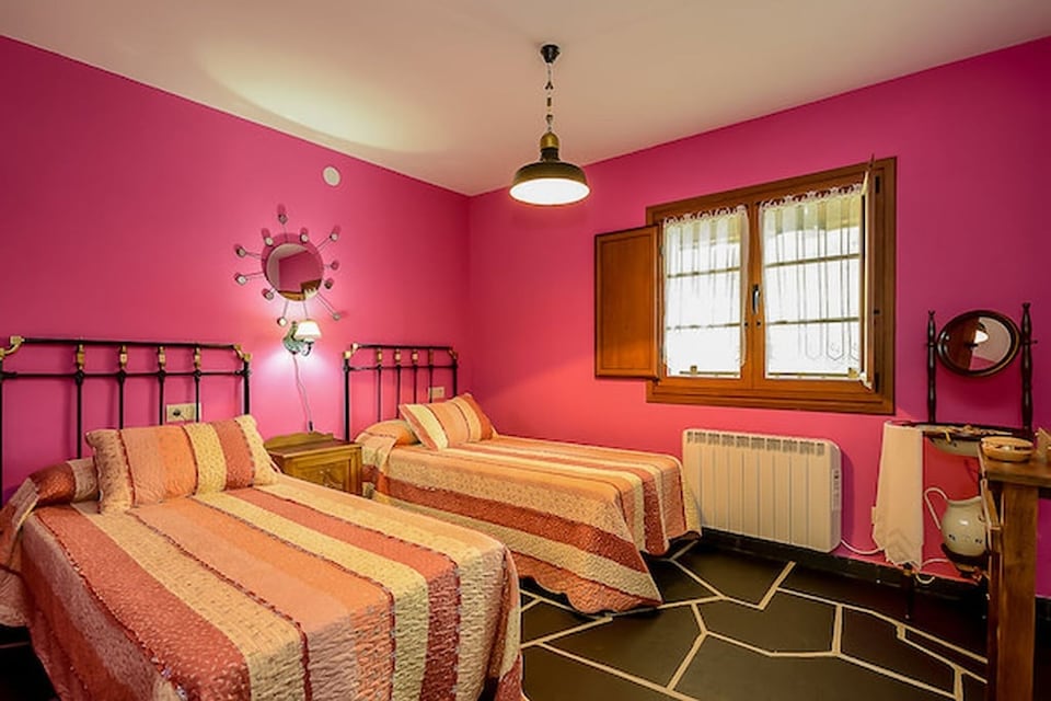 Cottage in Villanueva near Scenic Trails, Santa Eufemia