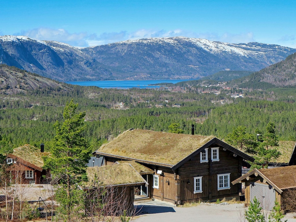 15 person holiday home in Treungen, Telemark
