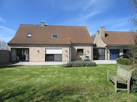 Villa in Diksmuide mit Garten, Sauna