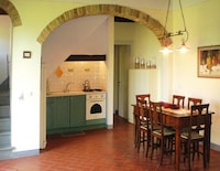 Wohnung in der Toskana mit Golf & Pools