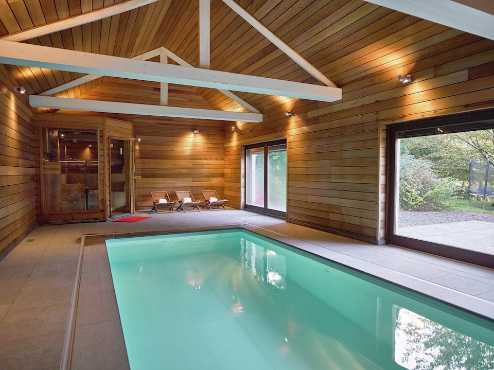 Luxurious Mansion in Stoumont with Indoor Pool, Stoumont