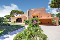 Villa en Vilamoura con piscina cerca playa