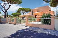 Villa en Vilamoura con piscina cerca playa