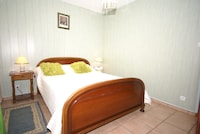 Holiday Home in Saint-Pons near Forest