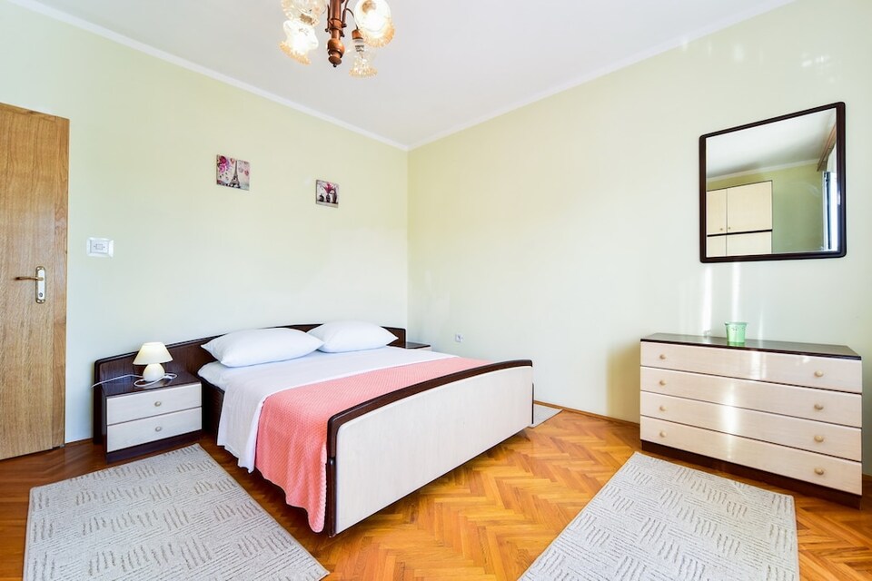 Apartamento en Slivnica con piscina privada, Slivnica