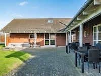 Villa di lusso con piscina a Marielyst -- By Traum Ferienwohnungen