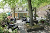 La Roche Riverside Mansion