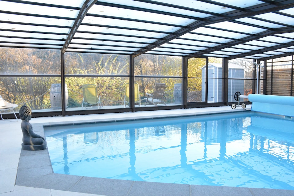 Vakantiehuis in Redu met verwarmd zwembad, Libin