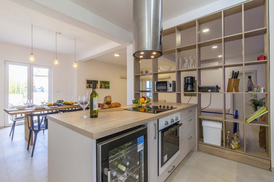 Encantadora villa con piscina, Šibenik