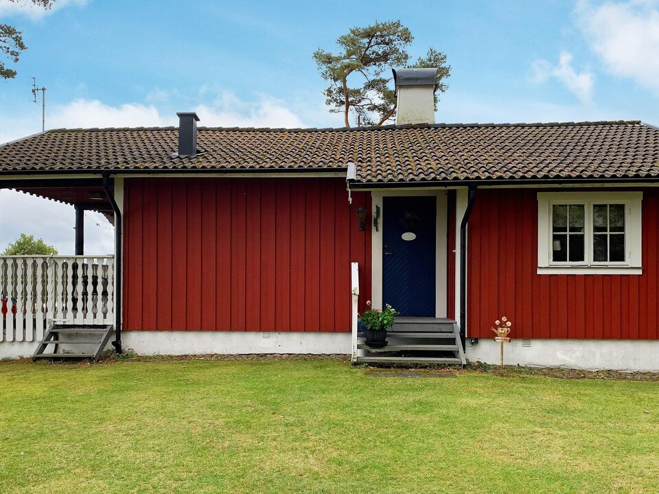 4 person holiday home in Holsljunga, Svenljunga