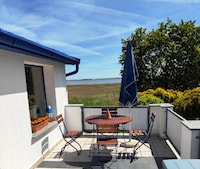 Wunderschönes Ferienhaus am Schilfufer in Barth