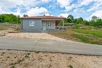 Huis nabij het Rode Meer in Ricice