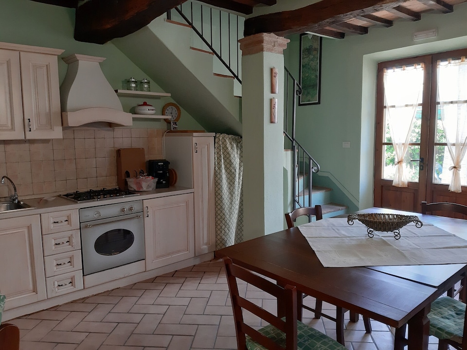 Tuscan Getaway with Garden, San Giovanni d'Asso