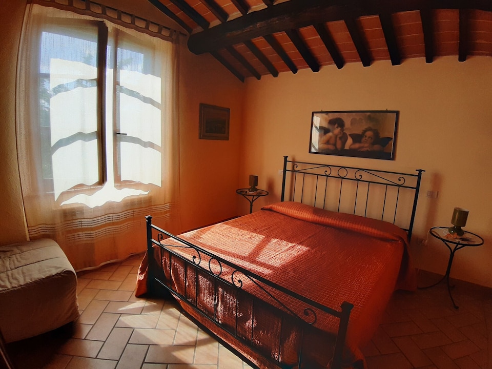 Tuscan Getaway with Garden, San Giovanni d'Asso