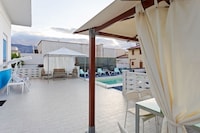 Villa in Alcamo Marina mit Pool am Strand