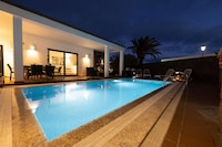 Piscina privada en Playa Blanca