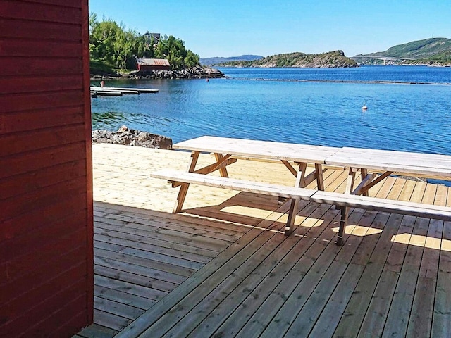 8 person holiday home in Revsnes