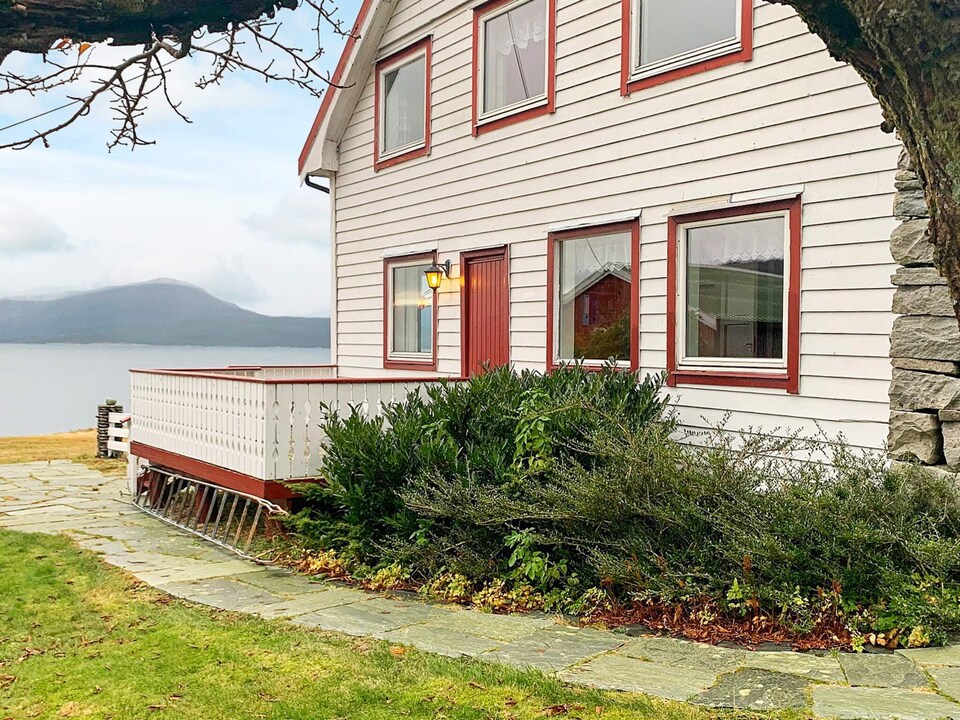 10 person holiday home in Brekke, Sogn and Fjordane