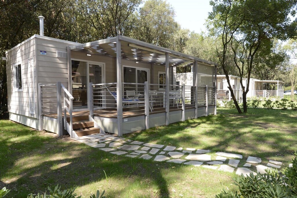 Chalet in Baia Domizia mit Privatstrand | Chalet Baia Domizia | Belvilla