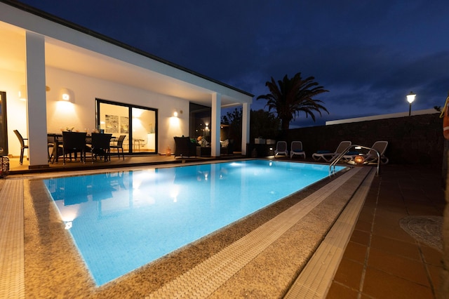 Villa bei Marina Rubicon mit Pool