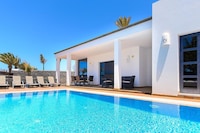 Villa en Marina Rubicon con Piscina