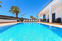 Villa a Marina Rubicon con Piscina