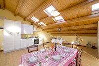 Villa in Trarego mit Pool & Sauna