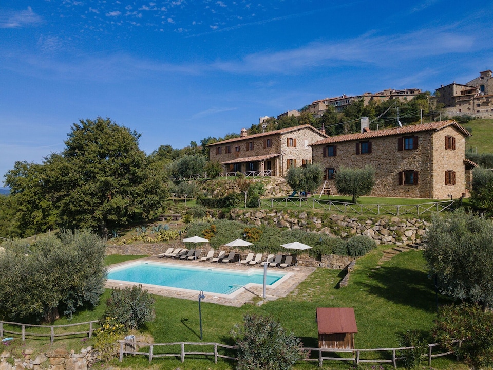 Villa in Umbrien mit Salzwasserpool, Preggio