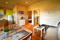 Cottage in Jarosławiec near Heated Pool