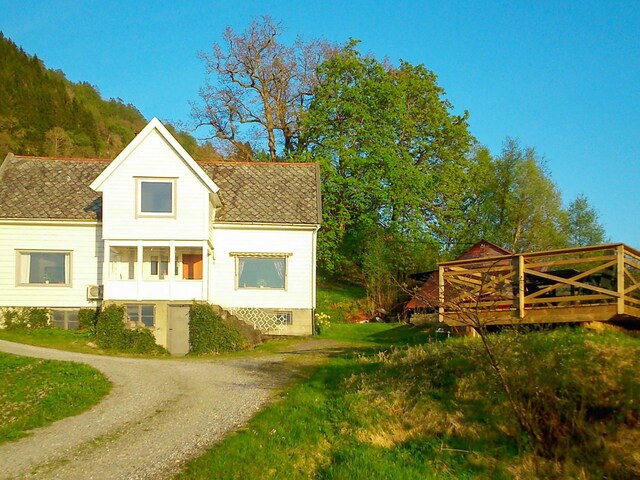 6 person holiday home in Lonevåg, Hordaland