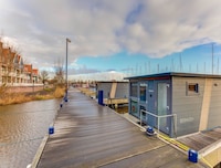 Hausboot in Volendam nahe Fort Edam