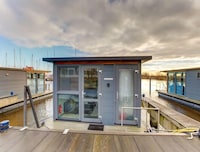 Hausboot in Volendam nahe Fort Edam