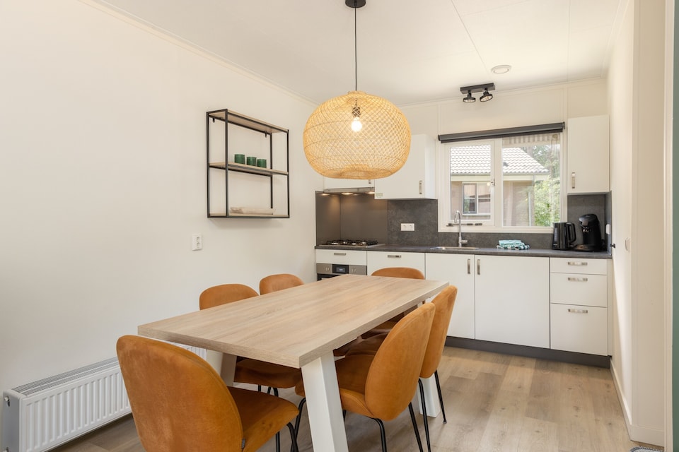 Bungalow en De Peel junto al bosque, Vlierden