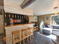 Huis bij Durbuy met Sauna en Bubbelbad