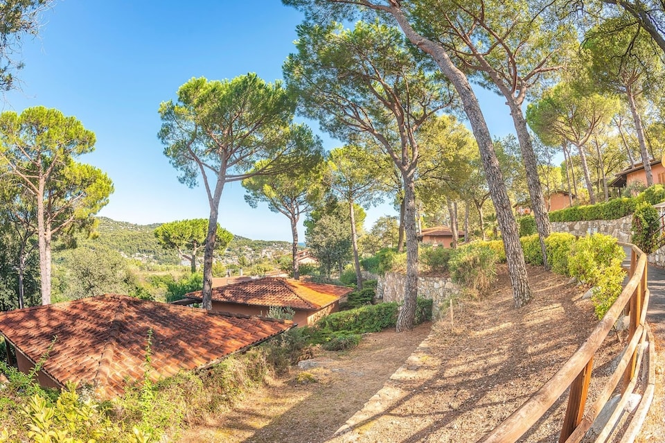 Tourist resort Villaggio Colombo, Andora, Andora