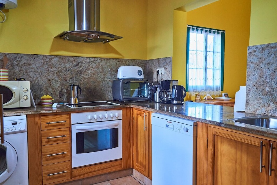 Spacious Holiday Home in La Oliva, La Oliva