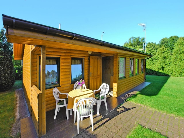 Casa sul lago Rosnowskie con terrazza