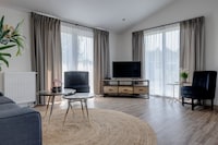 Chalet am Teich im Ferienpark Eindhoven