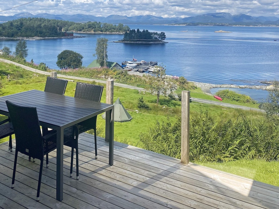 4 Personen Ferienhaus in Lindås, Hordaland