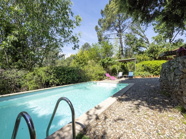 Villa in Les Vans mit Pool und Aussicht, Les Salelles