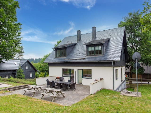 Holiday Home in Friedrichshöhe by Rennsteig, Eisfeld