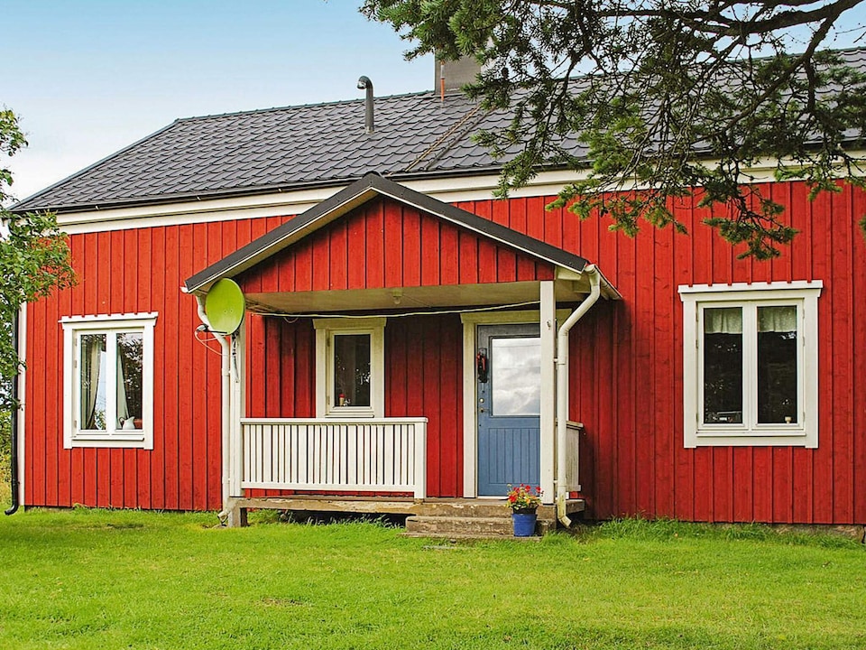 7 person holiday home in Älgarås, Karlsborg