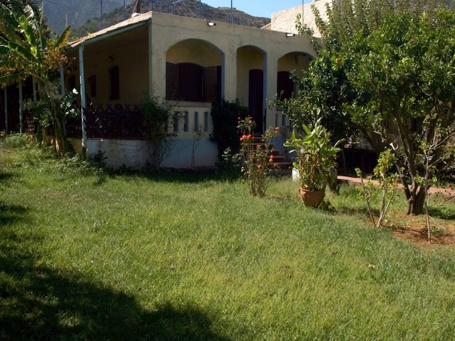 Ferienhaus im Peoymno-Garten, Bali