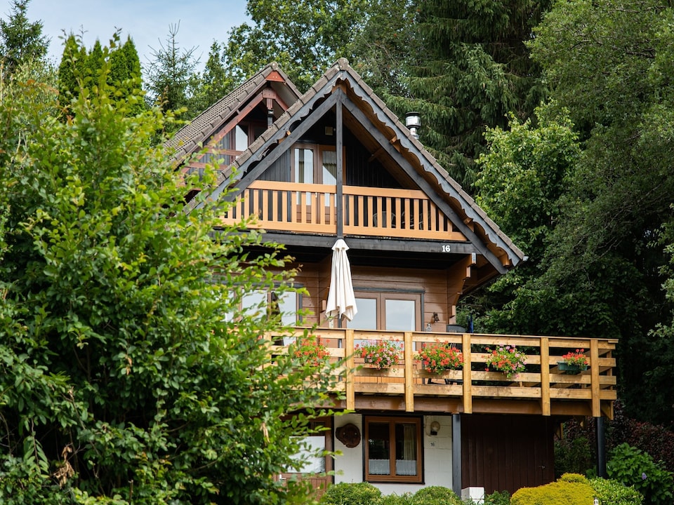 Apartment in Belgium with Scenic Views, Dochamps