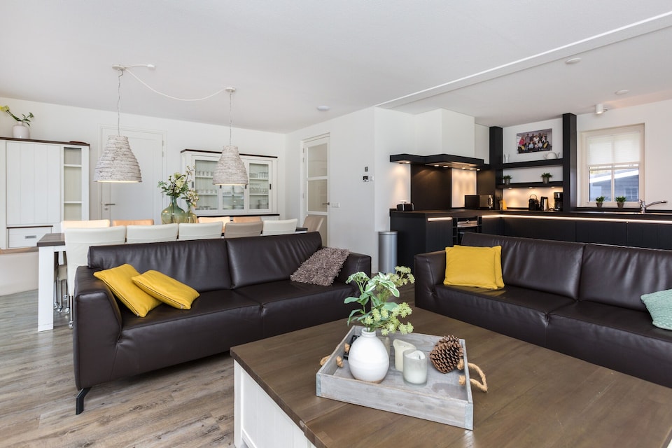 Villa en Friesland con Sauna y Jacuzzi, Delfstrahuizen