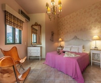 Villa in Chersonissos mit Salzwasserpool